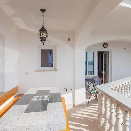 In With Kitchen Crikvenica